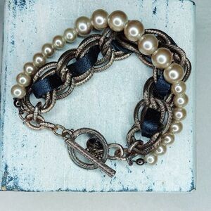 4365. Loft Faux Pearl and Chain Bracelet